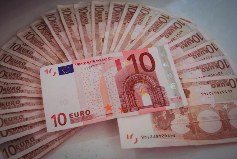 vějíř euro bankovek